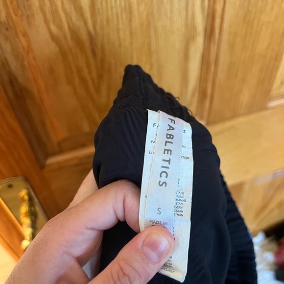 Fabletics - Athletic Shorts - Picture 2 of 3